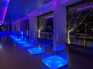 Visual Cube Stehkube 1